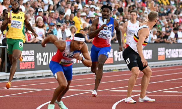 US illustrate dominance with men’s 4x400m win